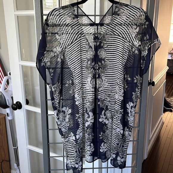 CAbi NWOT Women’s Size S Navy/Gray Sheer Tunic/Cover-up. - Picture 5 of 16